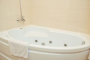 Adagio on Isaak square