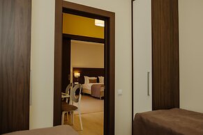 Adagio on Isaak square