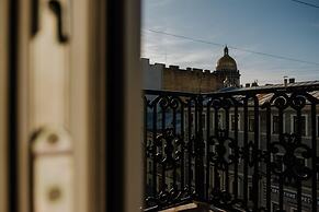 Adagio on Isaak square