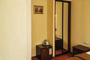 Adagio on Isaak square