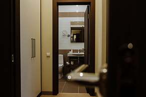 Adagio on Isaak square