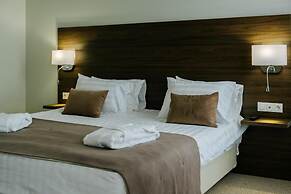 Adagio on Isaak square