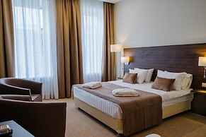 Adagio on Isaak square