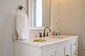 Fountain Bay Resort & Marina