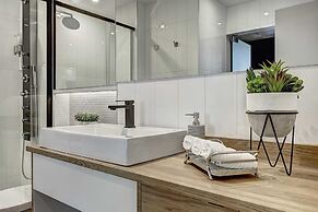 Pierce Boutique Apartments