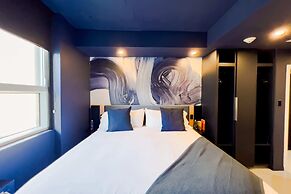 Pierce Boutique Apartments