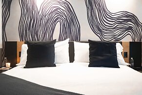 Pierce Boutique Apartments