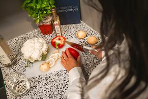 Pierce Boutique Apartments