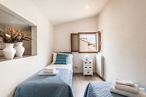 Dreamy Guelfa by Mmega