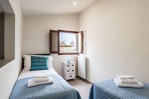 Dreamy Guelfa by Mmega