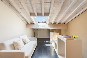 Santa Croce Apartments by Mmega