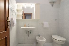 Santa Croce Apartments by Mmega