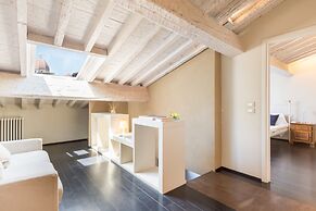 Santa Croce Apartments by Mmega