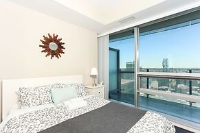 Platinum Suites - Modern Luxury High Rise Condo