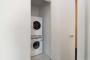 Platinum Suites - Modern Luxury High Rise Condo