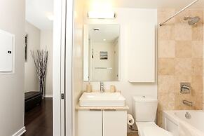 Platinum Suites - Modern Luxury High Rise Condo