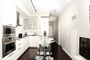 Platinum Suites - Modern Luxury High Rise Condo