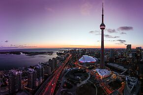 Platinum Suites - Breathtaking CN Tower View