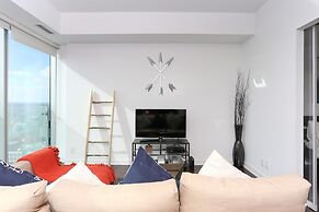 Platinum Suites - Breathtaking CN Tower View