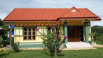 Chaleena Homestay