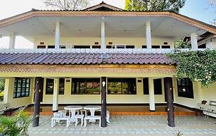 Baan Rim Kwai Paerimnam Resort