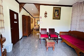 Baan Rim Kwai Paerimnam Resort