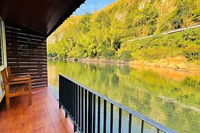 Baan Rim Kwai Paerimnam Resort