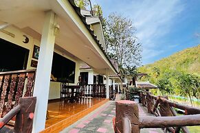 Baan Rim Kwai Paerimnam Resort