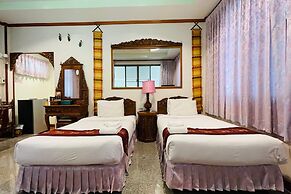 Baan Rim Kwai Paerimnam Resort