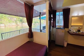 Baan Rim Kwai Paerimnam Resort