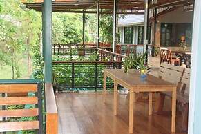 Baan Alisa Bed and Breakfast