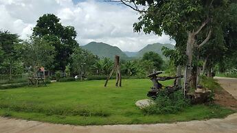 Baan Alisa Bed and Breakfast