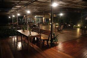 Baan Alisa Bed and Breakfast