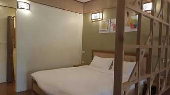 Baan Alisa Bed and Breakfast