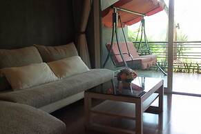 Baan Alisa Bed and Breakfast