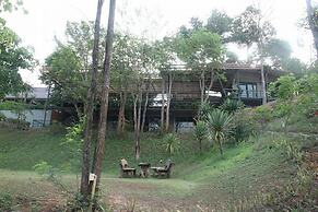 Baan Alisa Bed and Breakfast