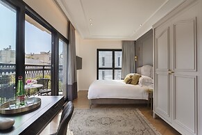 Jacob Samuel by Prima Hotel