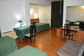 Canadian Hotel