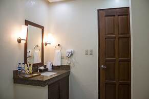 Costa Palawan Resort