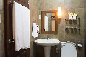 Costa Palawan Resort