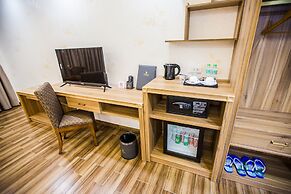 Costa Palawan Resort