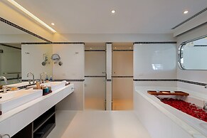 The Boathouse Phuket