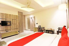 OYO 8902 Hotel Ronald Inn