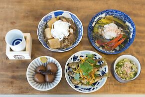 Hostel Yuigahama & Soba Bar
