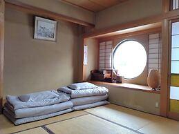 Guest House WA - Hostel