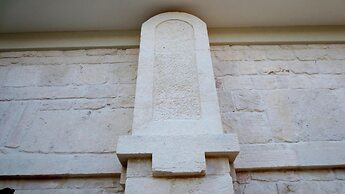 Domus Antiqua Residence