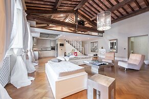 Duomo Luxury Loft by Mmega
