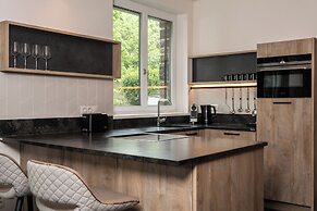 24 by AvenidA - Mountain Hotel