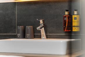 24 by AvenidA - Mountain Hotel