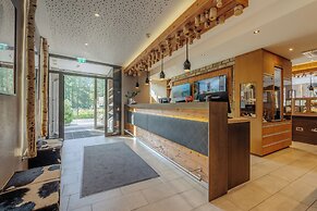 24 by AvenidA - Mountain Hotel